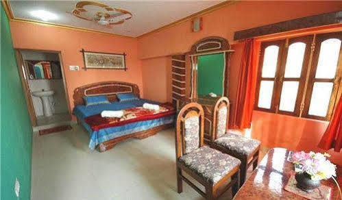 ורנאסי Kedareswar B&B מראה חיצוני תמונה